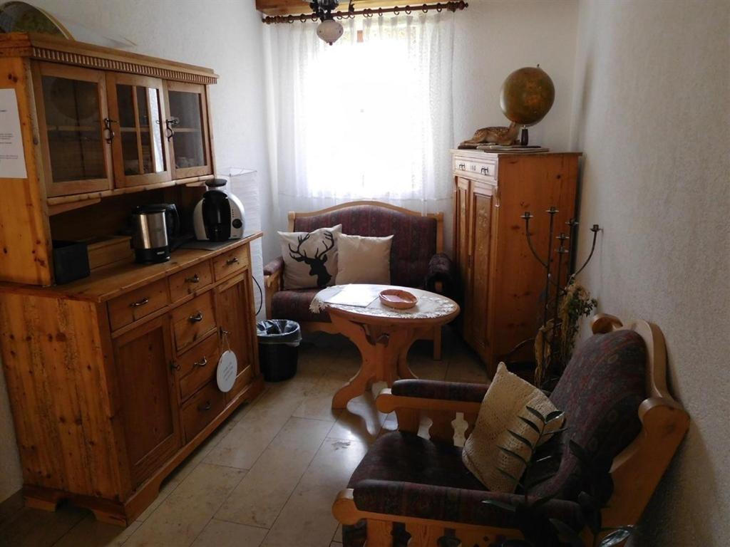 Inn Landgasthof "Zur Gemuetlichkeit" Mombris Room photo